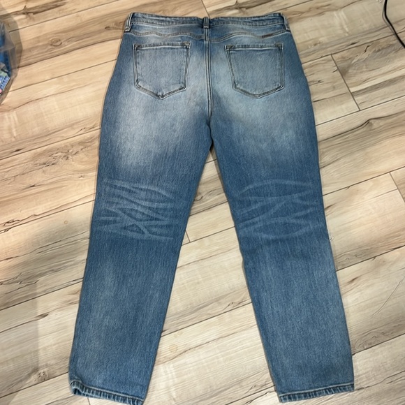 Women’s Juniors 15/31 Kancan Jeans Disstressed light wash - Picture 4 of 6